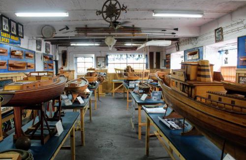 Santo Amaro Haus | Casa do Museu Marítimo