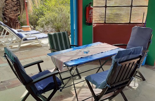 Fonte do Bispo Haus | Casa do Teatro farbenfrohes,priv. Ferienhaus, Pool,Wifi,TV,Klimaanlage,Meernahe