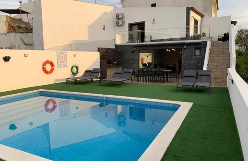 Pera Haus | Casa do Ti-Zé