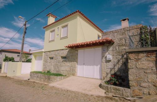 Rates Haus | Casa Dona Ermelinda - Silêncio - Conforto - Natureza