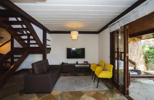 Praia Rasa Haus | Casa em Búzios com 3 suítes | VF 07