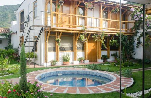 Honda Bed & Breakfast | Casa Frasser