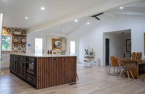 Milton Haus | Casa Gallery