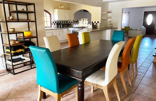 Noord Villa | Casa Galpy. Villa in Noord mit privatem Pool und Fitnessraum