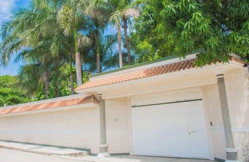 Salina Cruz Haus | Casa grande y privada, jardín & estacionamiento