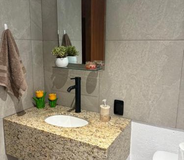 El Santuario Haus | Casa Guaria Morada