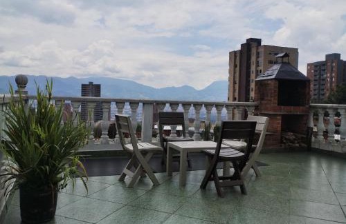 Los Naranjos Haus | Casa Hévenie, Amplia, familiar, cómoda y bien ubicada