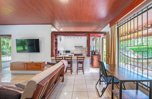 Penas Blancas Haus | Casa Heliconias La Fortuna