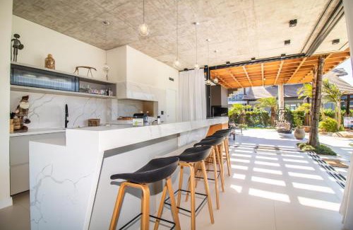 Osorio Haus | Casa incrível c/spa e praia artificial particular!