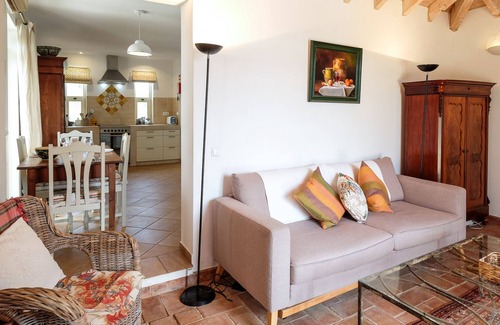 Fonte do Bispo Haus | Casa Ithaka, a Charming 2 bed Country House With Plunge Pool