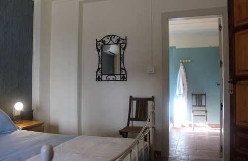 Almedinilla Bed & Breakfast | Casa La Nuez Cottages, geräumiges Badezimmer, kostenloses WLAN, eine Terrasse, Pool, Garten