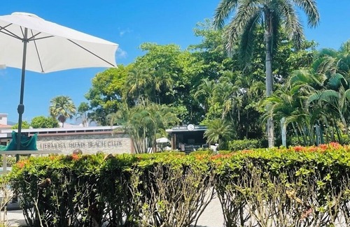 Playa Hermosa Haus | Casa Lapa Roja