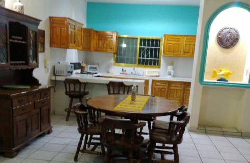 Barra de Navidad Haus | Casa Las Palmas Barra de Navidad, Jalisco.