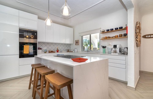 Vale de Covo Wohnung | Casa Leon - 2 bed apartment with stunning sea views & superb location