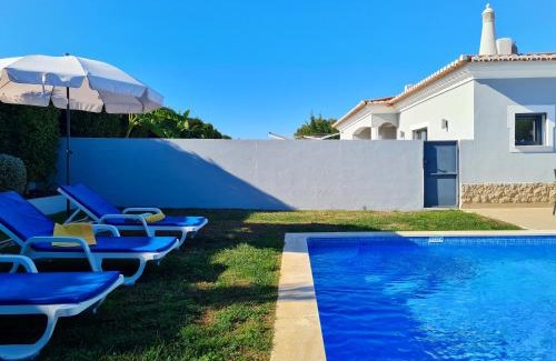 Carvoeiro Haus | Casa Limão - Private Pool - Beach & Center (650m)
