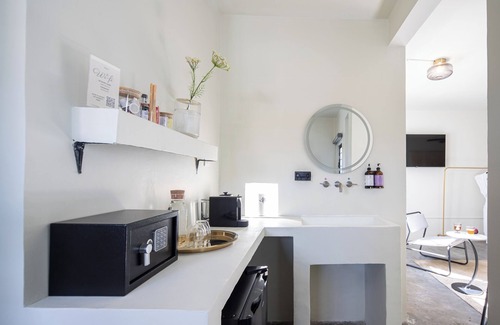 Ruta Independencia Haus | Casa Lumos - Minimalist Comfort Suites in Centro Historico