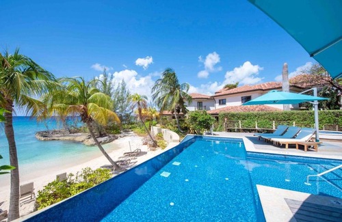 George Town Haus | Casa Luna 15 by Grand Cayman Villas & Condos