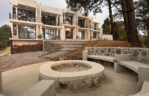 Zacatlan Wohnung | Casa Madera 1A Estancia a la orilla del acantilado...Ideal para parejas!