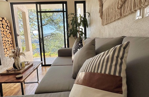 Zacatlan Wohnung | Casa Madera 1A Estancia a la orilla del acantilado...Ideal para parejas!
