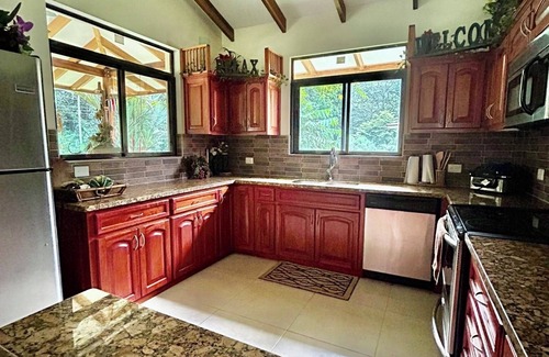 Coronado Haus | Casa Marriott 2, Lush Jungle ,Walk in Beach Pool, Private Waterfall, Muy Bonito!