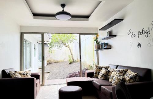 Cacique Haus | Casa Matiza, 7 min SJO airport, free parking, AC