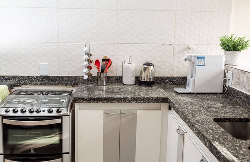 Lapa Haus | Casa na Lapa com Piscina e Churrasqueira