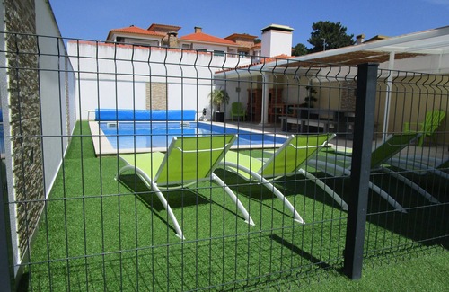 Nazare Haus | Casa Nazaré ****