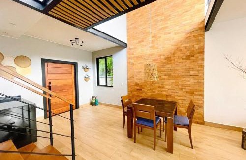 Nova Friburgo Haus | Casa no centro com churrasqueira