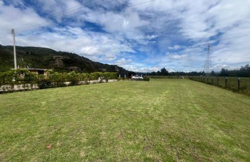 Susa Haus | Casa ovejas negras - Tranquilidad en el campo, cerca al PARQUE ECOTURISTUCO PIEDRA COLGADA