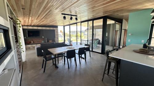 Colonia Chapadmalal Haus | Casa PIT - Casa En Barrio Privado San Benito, Chapadmalal Para 6 PAX Con Pileta - Hola Sur