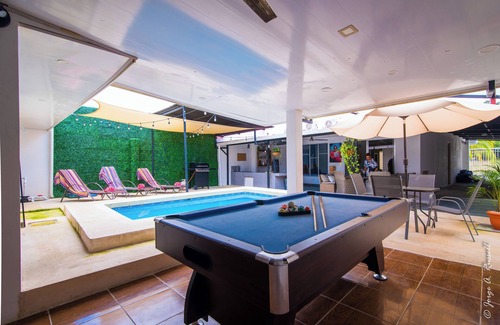 Barrio Santa Lucia Haus | Casa Plata | 1 Block away: Clubs, Restos & Beach