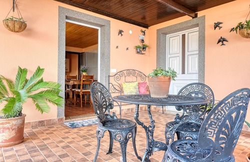 Ponta do Sol Hütte | Casa Primavera, a Home in Madeira