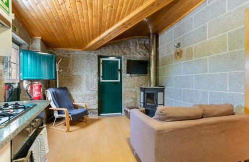 Seia Haus | Casa Rústica T2 com Salamandra e Cozinha - Seia - Serra da Estrela - Casa do Loureiro II