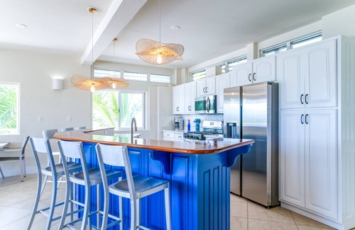Placencia Villa | Casa Ranguana - Stunning Modern Private Luxury Beachfront Home