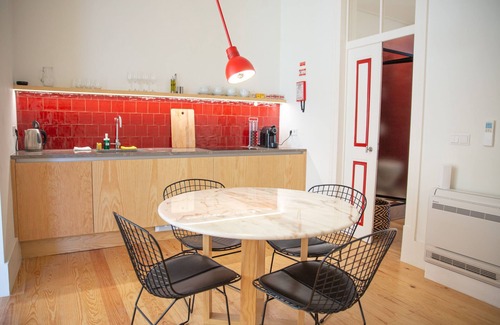 Cacilhas Wohnung | Casa René, Lisbon's Hidden Gem