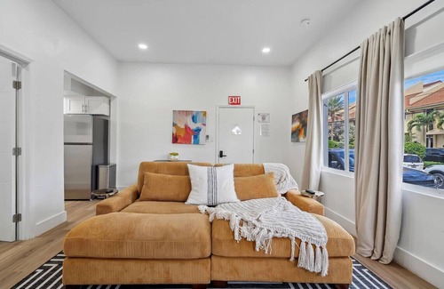 Hollywood South Central Beach Wohnung | Casa Roselle 3 Bedrooms Beach access