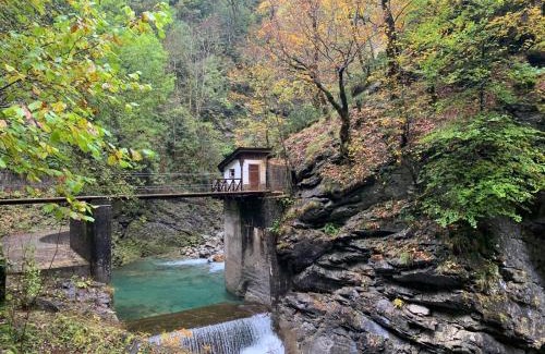 Laspuna Haus | Casa Rural " El Retiro"