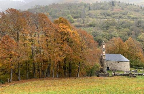 Laspuna Haus | Casa Rural " El Retiro"