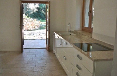 Malcesine Wohnung | Casa Sopri: Himmlische Ruhe inmitten lebhaften Treibens: im Park am Badestrand.