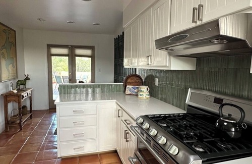 Northeast Santa Fe Haus | Casa Tortola - 3BR der Nähe der Plaza, Skilaufen, Ft. Marcy Park. Tolle Aussicht auf die Berge