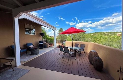 Northeast Santa Fe Haus | Casa Tortola - 3BR der Nähe der Plaza, Skilaufen, Ft. Marcy Park. Tolle Aussicht auf die Berge