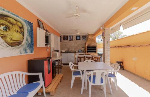 Porangaba Haus | Casa Tematica com Piscina e Churrasqueira