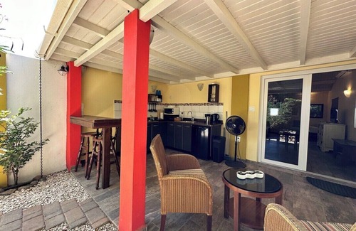 Savaneta Hütte | Casa Tropical Cottage w/ Pool