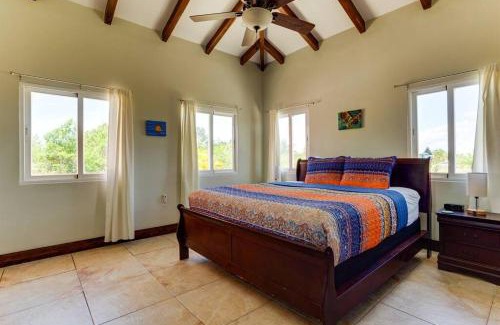 Placencia Villa | Casa Valencia - Modern Pool Family Luxury Sleeps 8