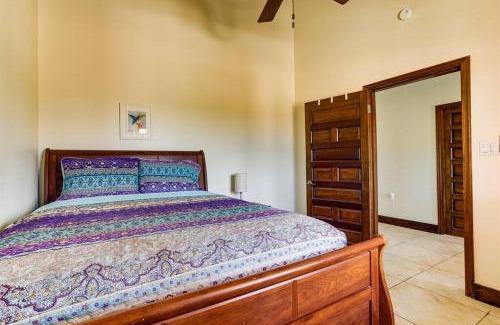 Placencia Villa | Casa Valencia - Modern Pool Family Luxury Sleeps 8