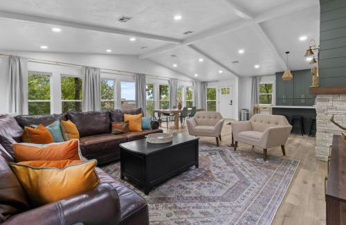Eufaula Haus | Casa Verde, Updated Home with 3 Beds, 1.5 Baths, Sleeps 6