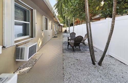 Croissant Park Wohnung | Casa Vista: A stunning 2-BR 1-Bath with amenities in delightful Ft Lauderdale