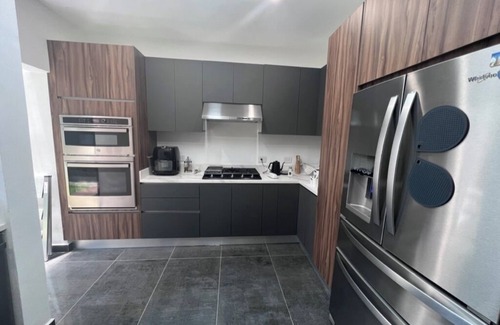 Heredia Haus | Casa13: Experience the joy of living in this delightful 3 bedroom house