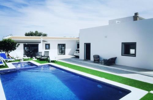 Charneca Haus | Casas Caiado Two Houses with swimming POOL