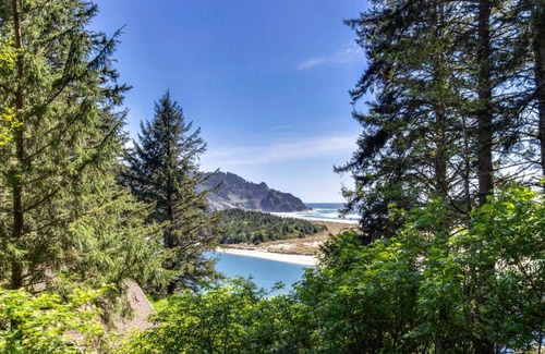 Otis Haus | Cascade Head Salmon River Getaway